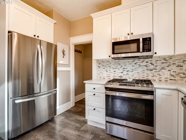 $599,957 | 4527 Southeast 74th Avenue, Portland, OR 97206