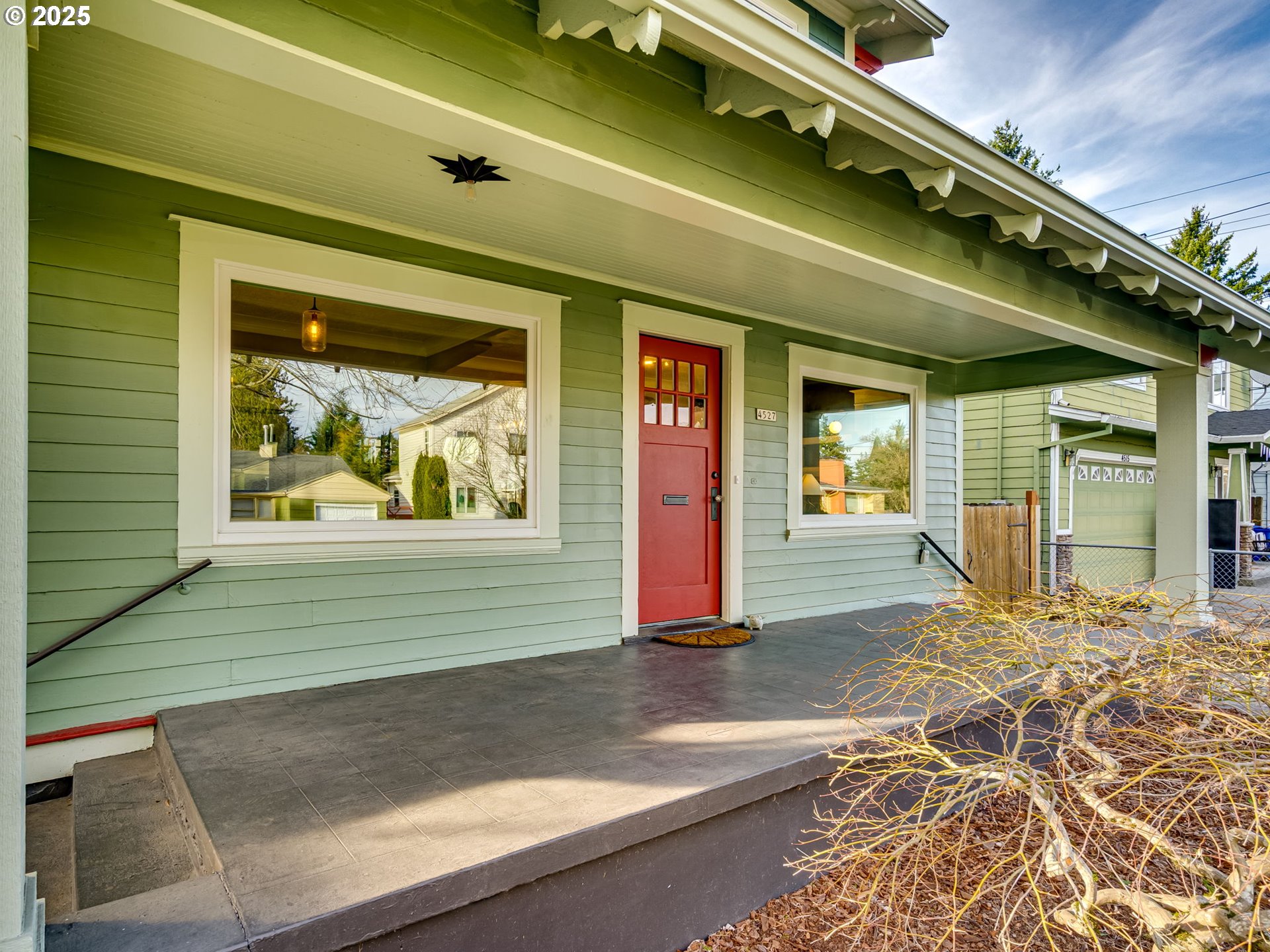 4527 Southeast 74th Avenue Portland, OR 97206 - Photo 2 of 42