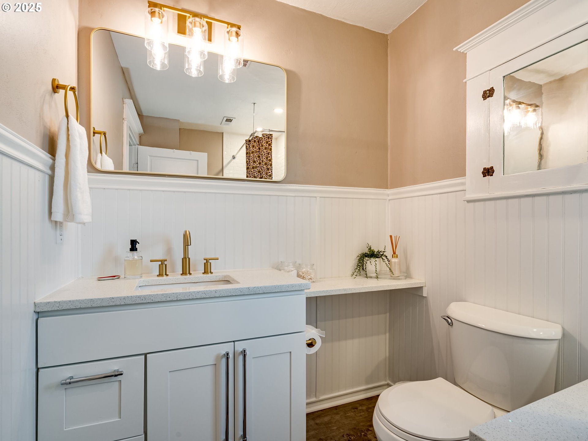 4527 Southeast 74th Avenue Portland, OR 97206 - Photo 24 of 42 Bathroom