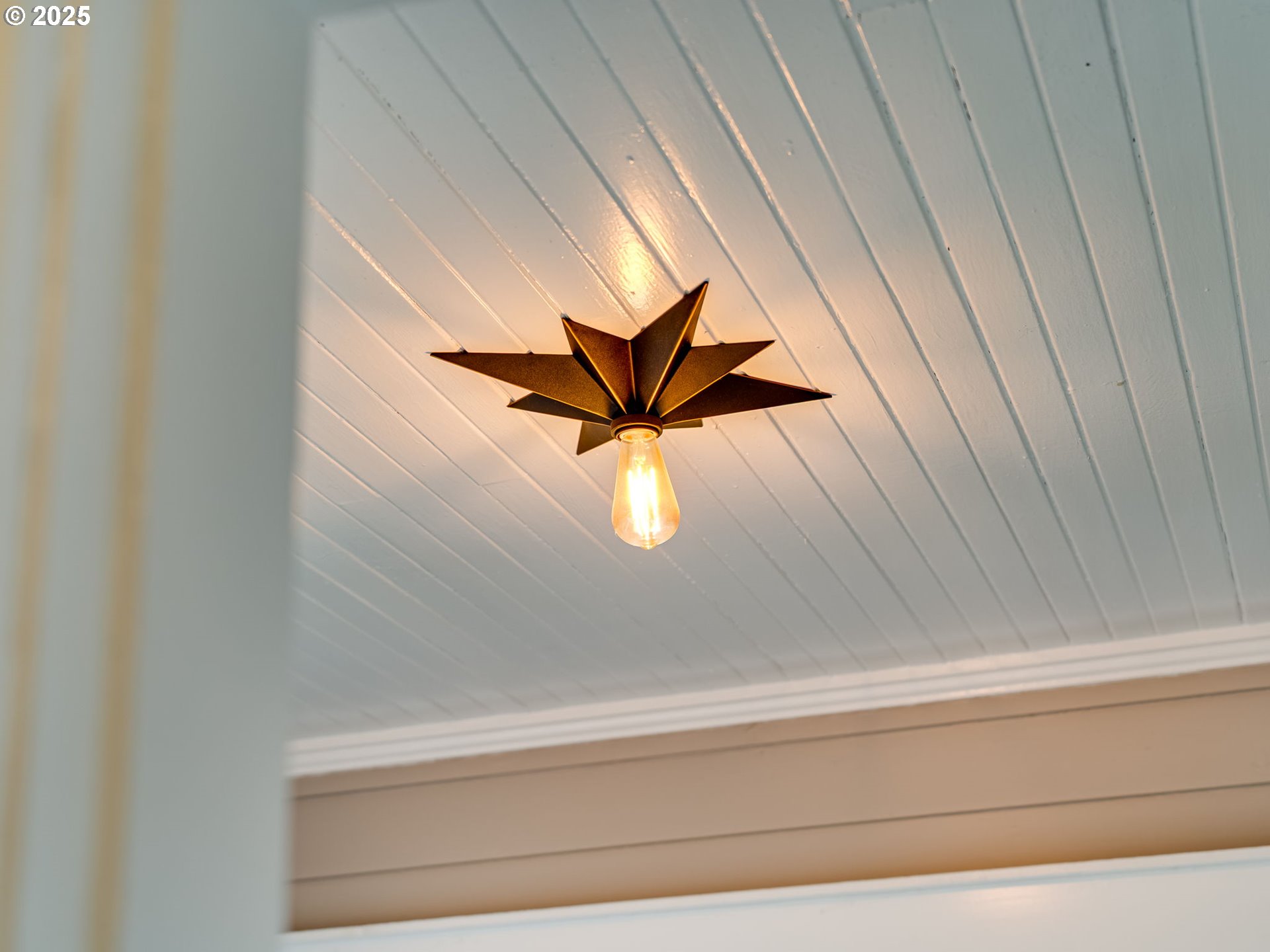 4527 Southeast 74th Avenue Portland, OR 97206 - Photo 31 of 42