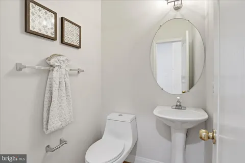 $735,000 | 3843 Watkins Mill Drive, Alexandria, VA 22304