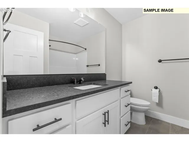 $739,900 | 313 East Caribou Court, Unit 24, La Center, WA 98629