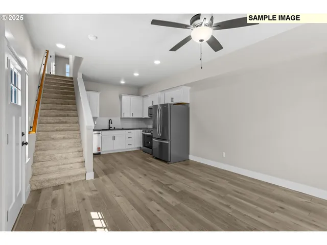 $739,900 | 313 East Caribou Court, Unit 24, La Center, WA 98629