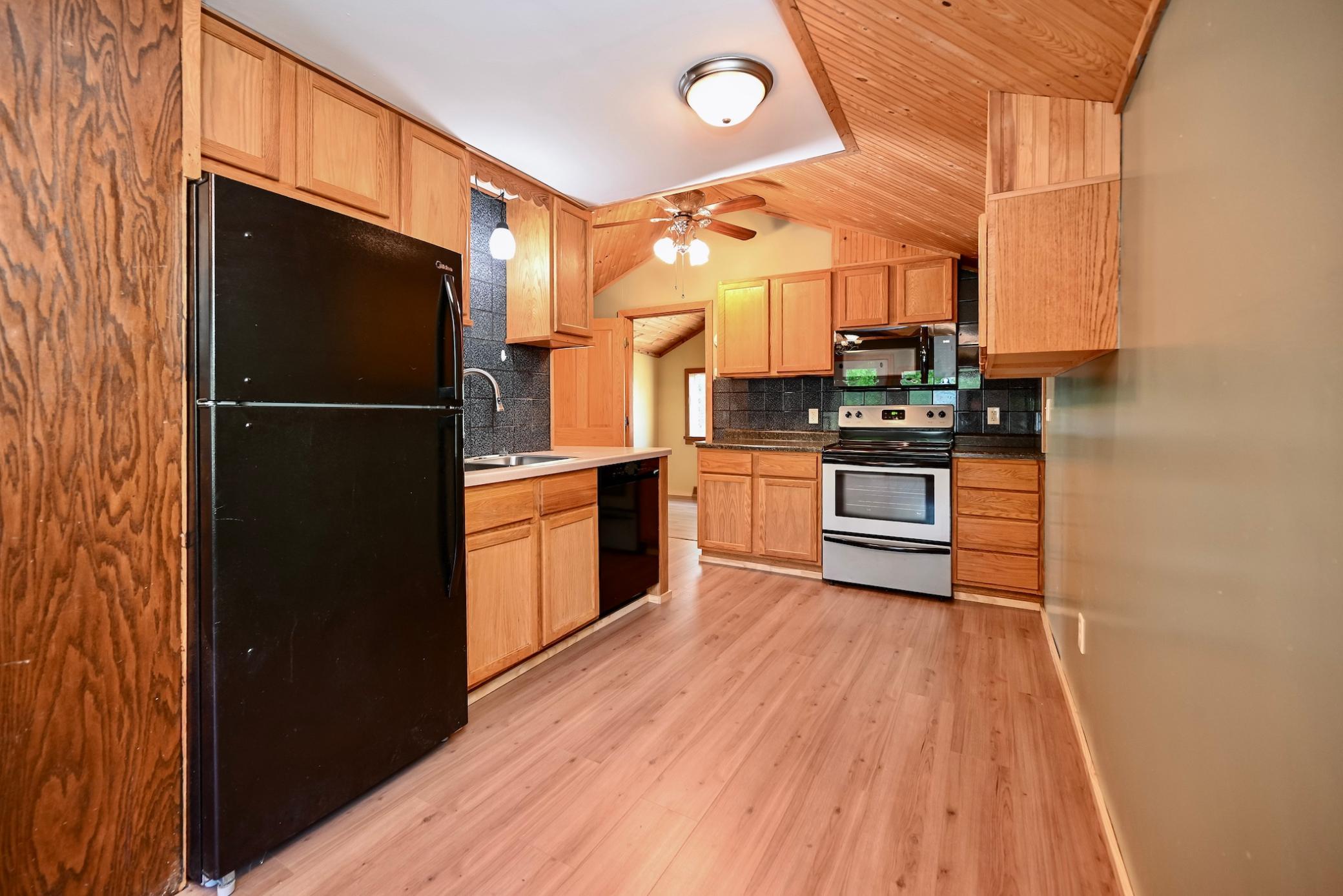 959 West 2nd Street Winona, MN 55987 - Photo 4 of 17