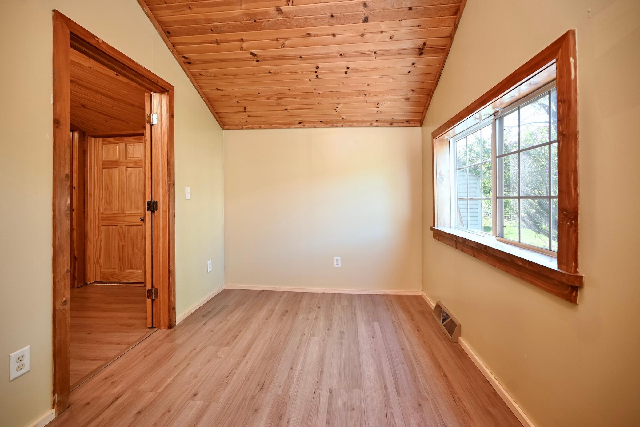 959 West 2nd Street Winona, MN 55987 - Photo 8 of 17