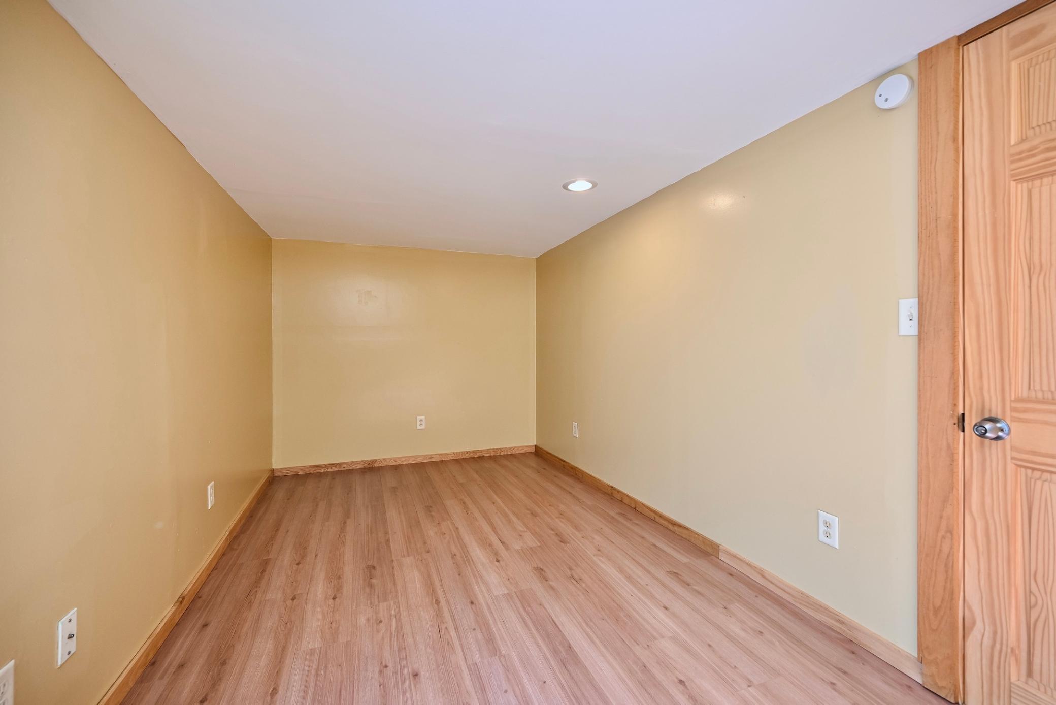 959 West 2nd Street Winona, MN 55987 - Photo 10 of 17