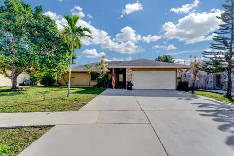 $590,000 | 1059 Wynndale Way, Lantana, FL 33462