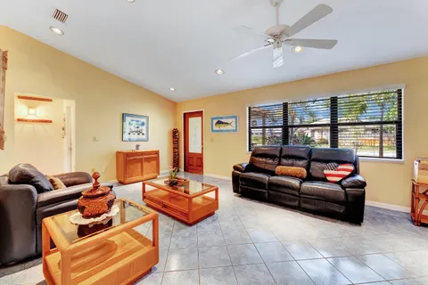 $590,000 | 1059 Wynndale Way, Lantana, FL 33462