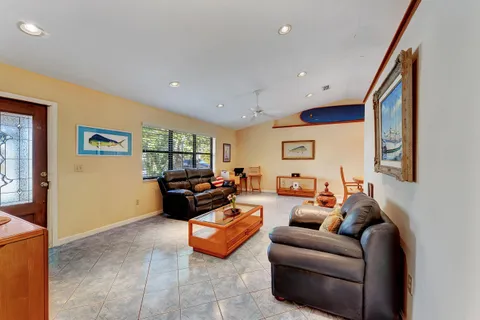 $590,000 | 1059 Wynndale Way, Lantana, FL 33462