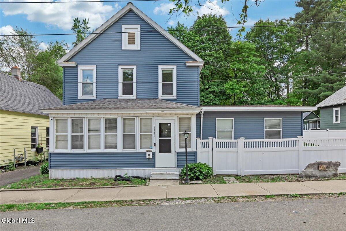 2115 Colgate Place Schenectady, NY 12304 - Photo 1 of 43 Front