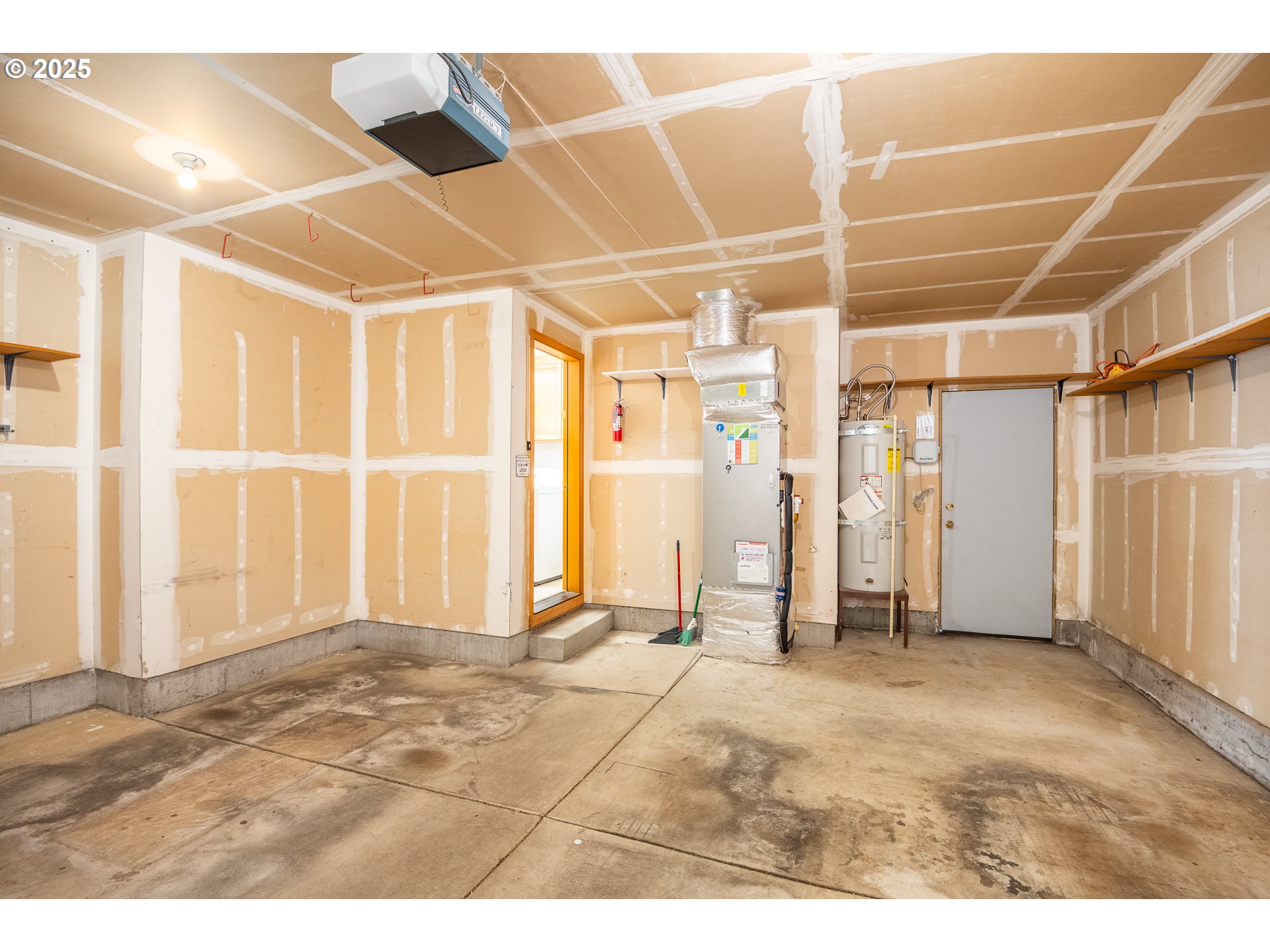 5669 D Street Springfield, OR 97478 - Photo 27 of 30 a view of an empty room with wooden floor and windows
