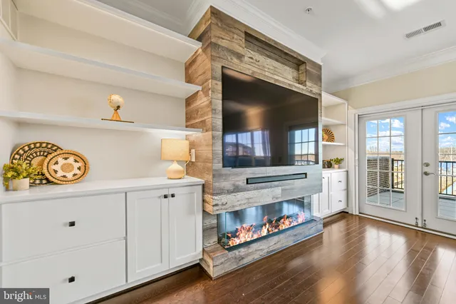 $720,000 | 612 Marina Landing Lane, Woodbridge, VA 22191