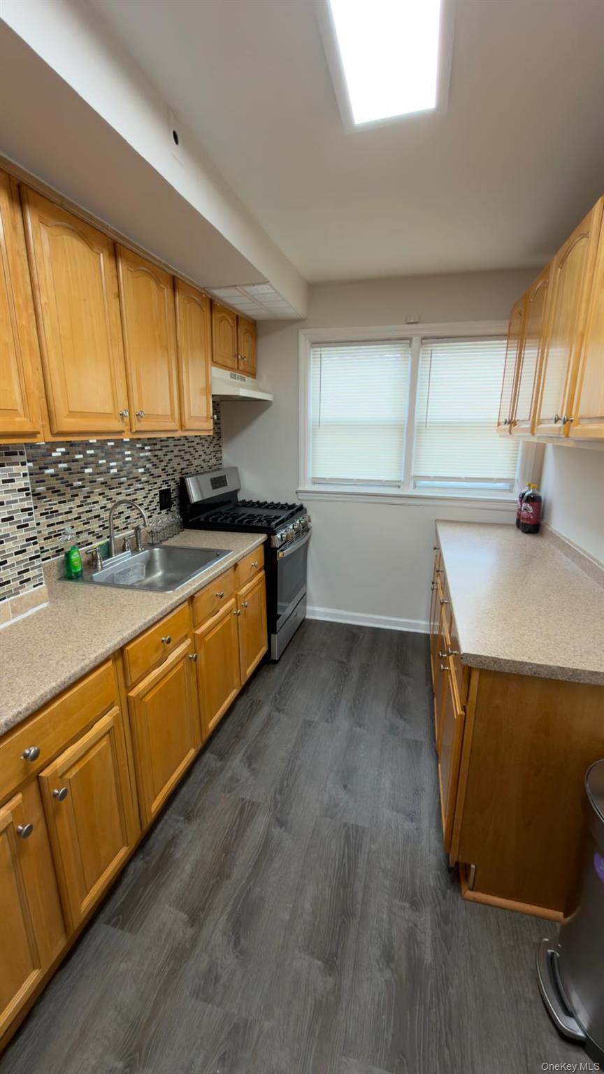 153-25 77th Road Queens, NY 11367 - Photo 5 of 12