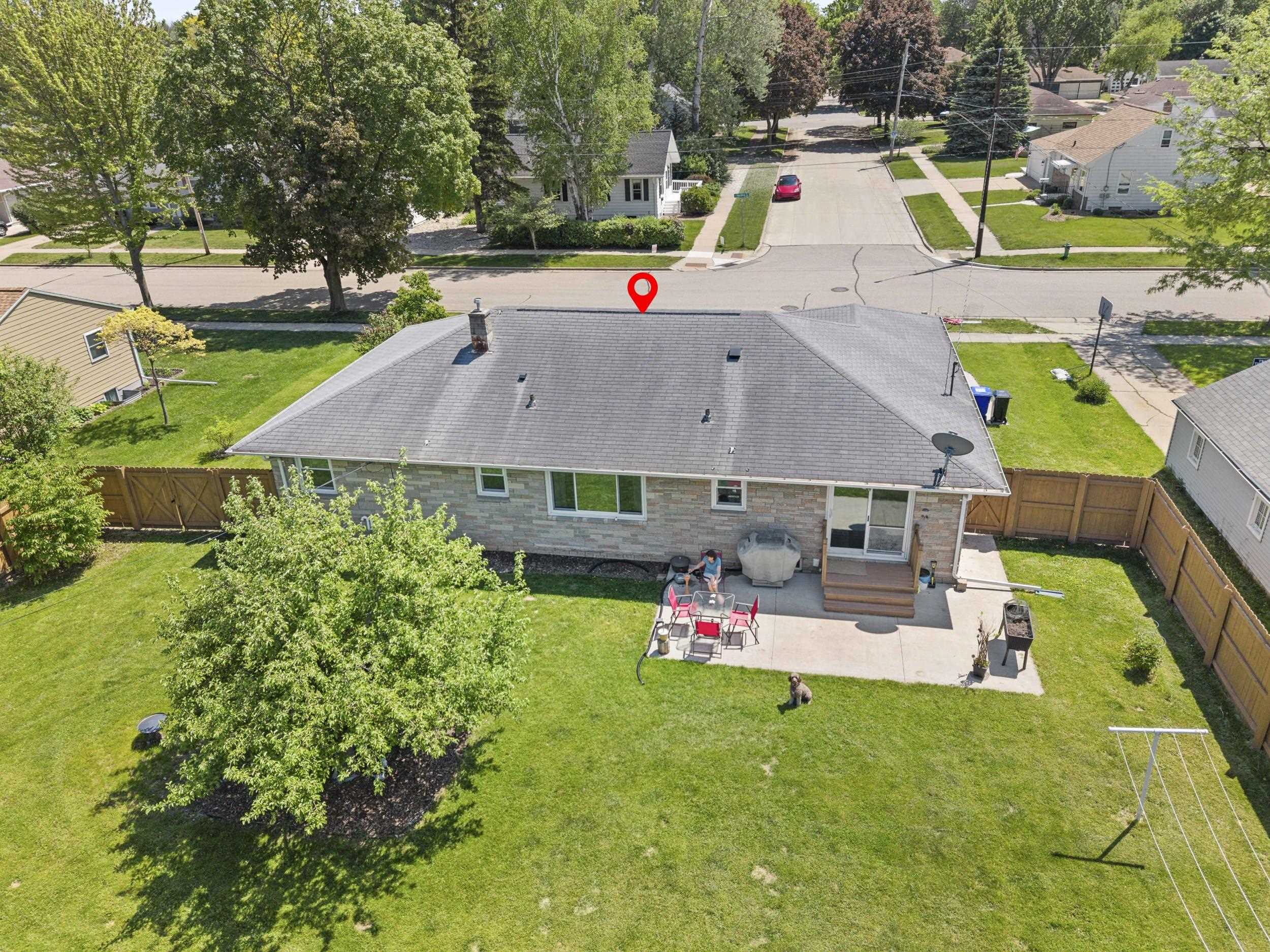 618 East Harding Drive Appleton, WI 54915 - Photo 25 of 33