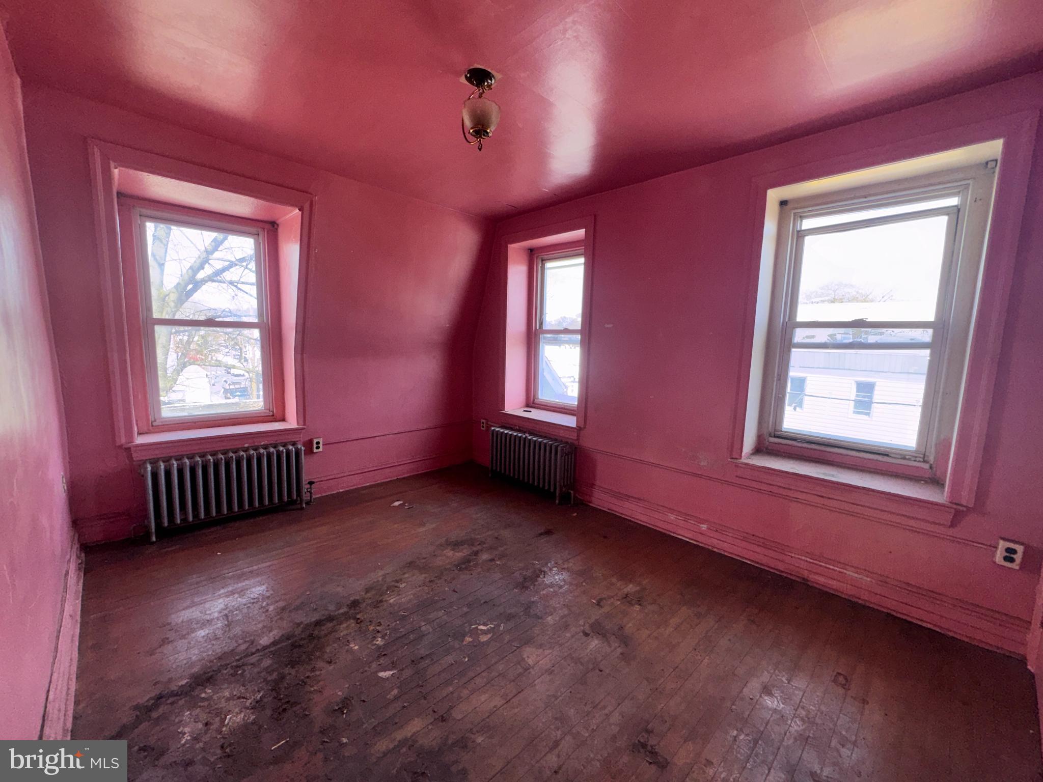 6701 Lansdowne Avenue Philadelphia, PA 19151 - Photo 18 of 18 3rd floor bedroom