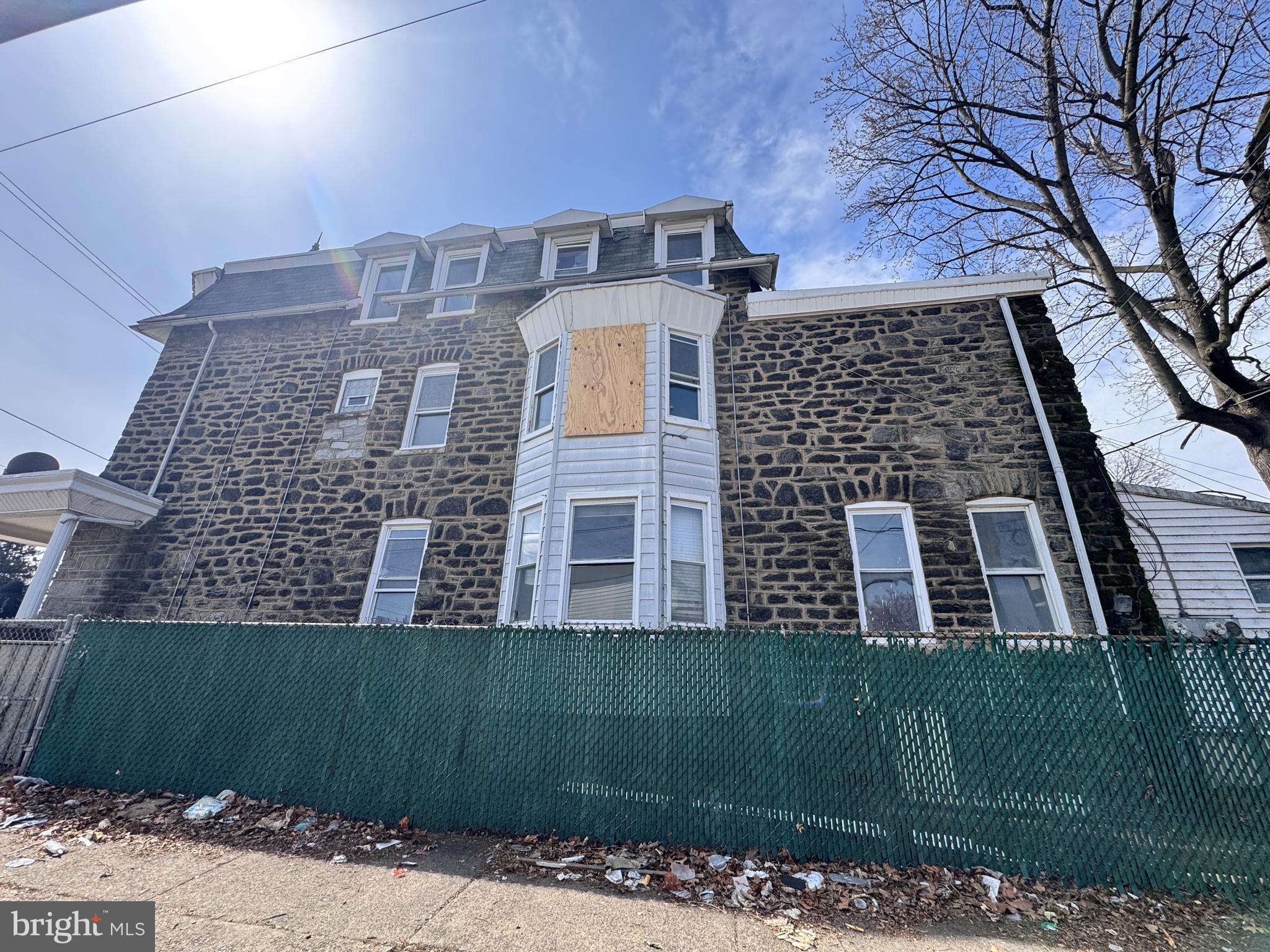 6701 Lansdowne Avenue Philadelphia, PA 19151 - Photo 2 of 18 Side view