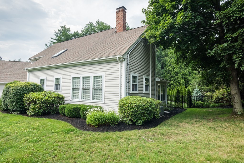 275 Old Farm Road Hanover, MA 02339 - Photo 4 of 27 Gallery Image 4