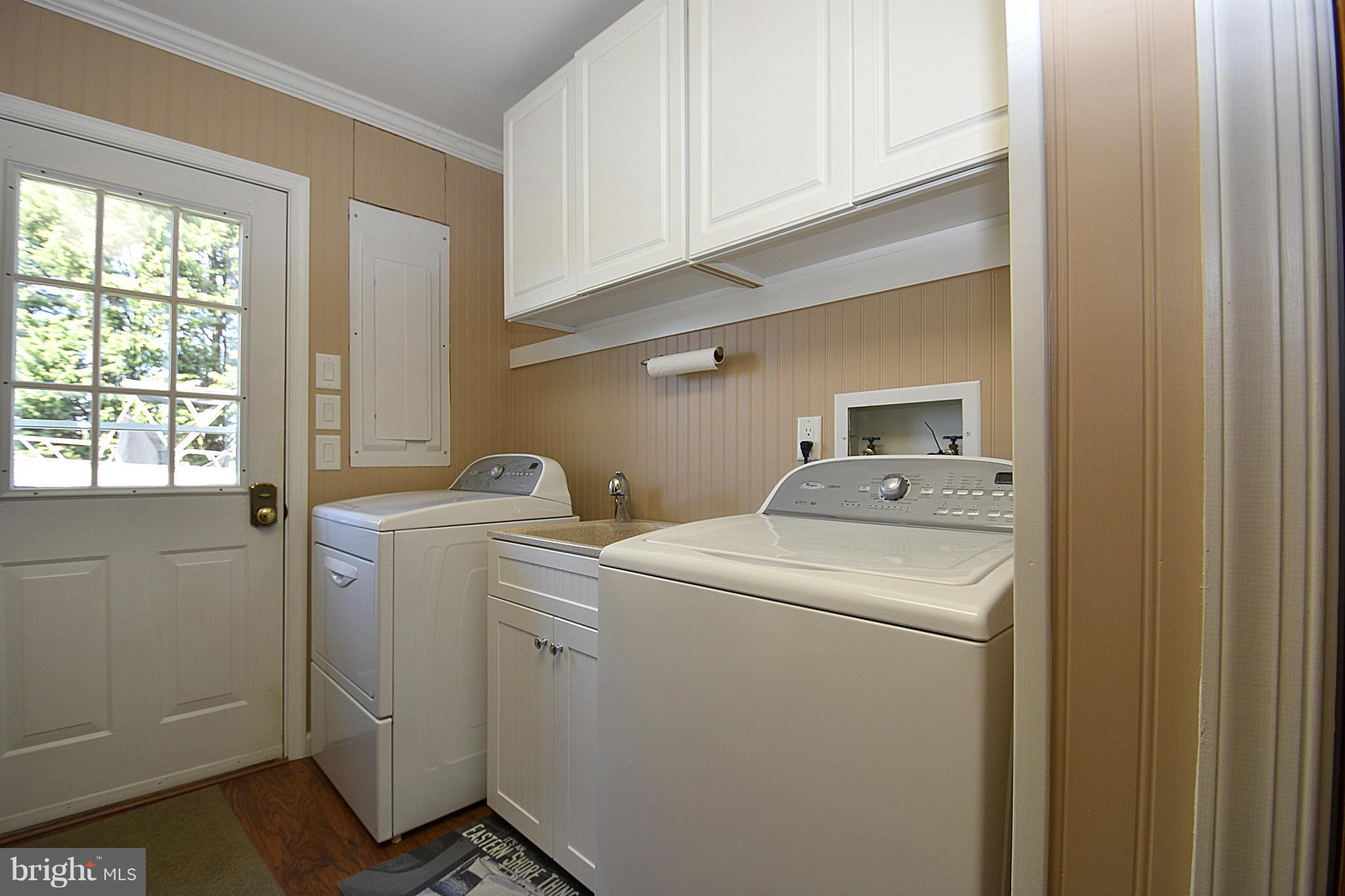 6677 Reeses Pride Road Sherwood, MD 21665 - Photo 22 of 30 Mud room and side entrance