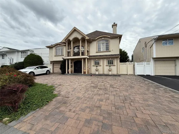 $1,499,000 | 2829 Judith Drive, Bellmore, NY 11710