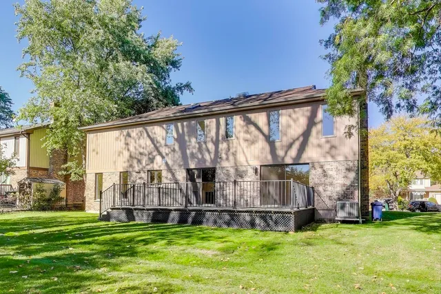 $1,323,000 | 73 Augusta Drive, Deerfield, IL 60015