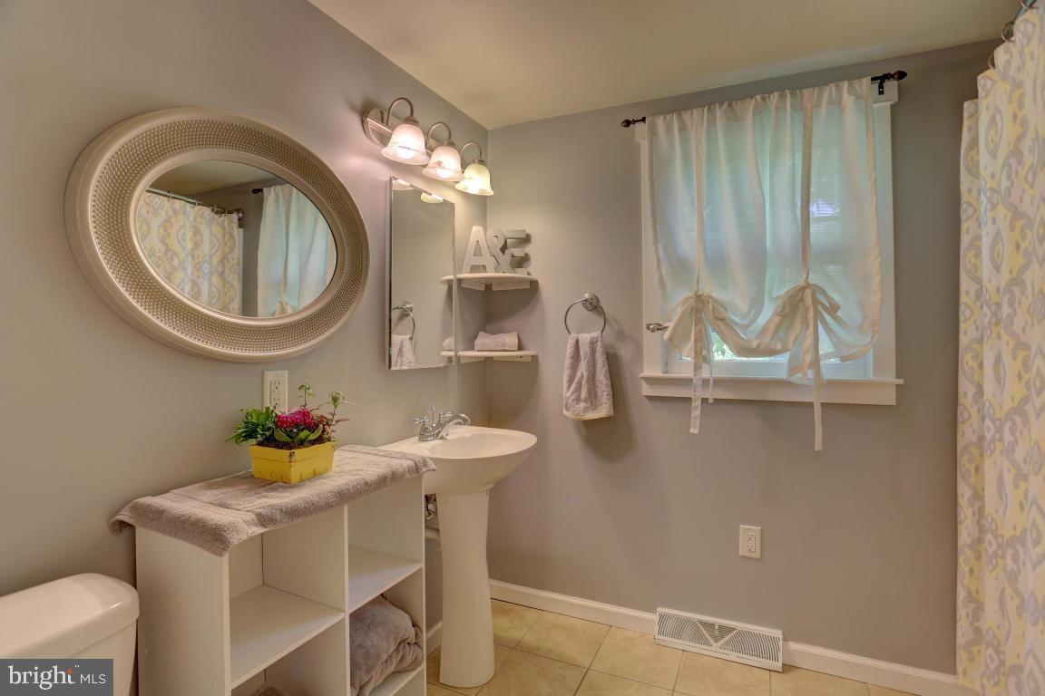 2921 Spring Valley Road Lancaster, PA 17601 - Photo 22 of 29 Gallery Image 22