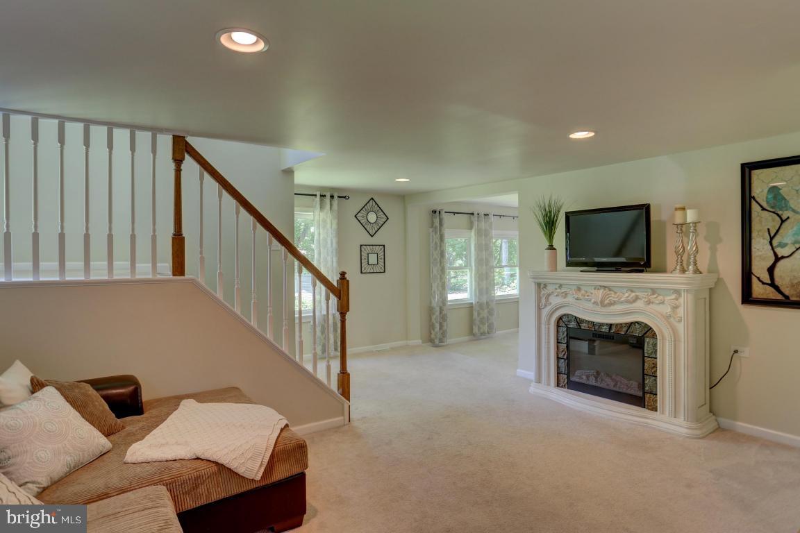 2921 Spring Valley Road Lancaster, PA 17601 - Photo 8 of 29 Gallery Image 8