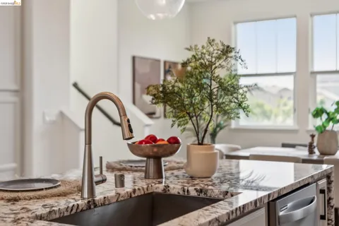 $995,000 | 24157 Amaranth Loop, Hayward, CA 94541