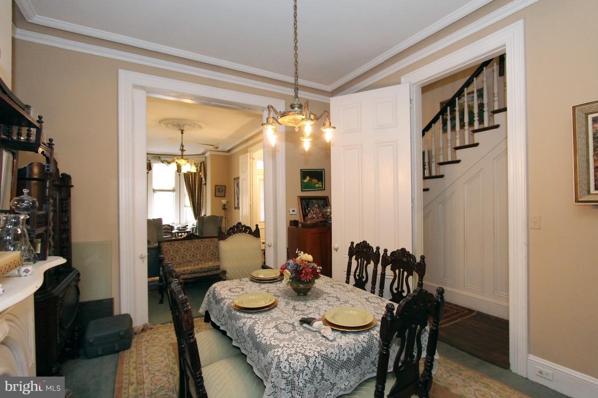 915 R Street Northwest Washington, DC 20001 - Photo 11 of 30 Dining Room
