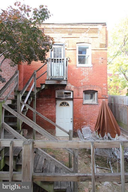 915 R Street Northwest Washington, DC 20001 - Photo 25 of 30 Exterior (Rear)