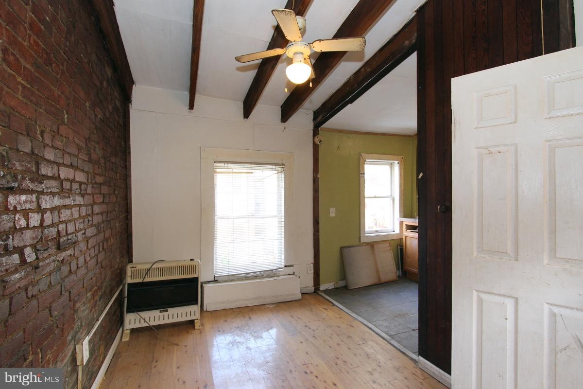 915 R Street Northwest Washington, DC 20001 - Photo 26 of 30 Interior (General)
