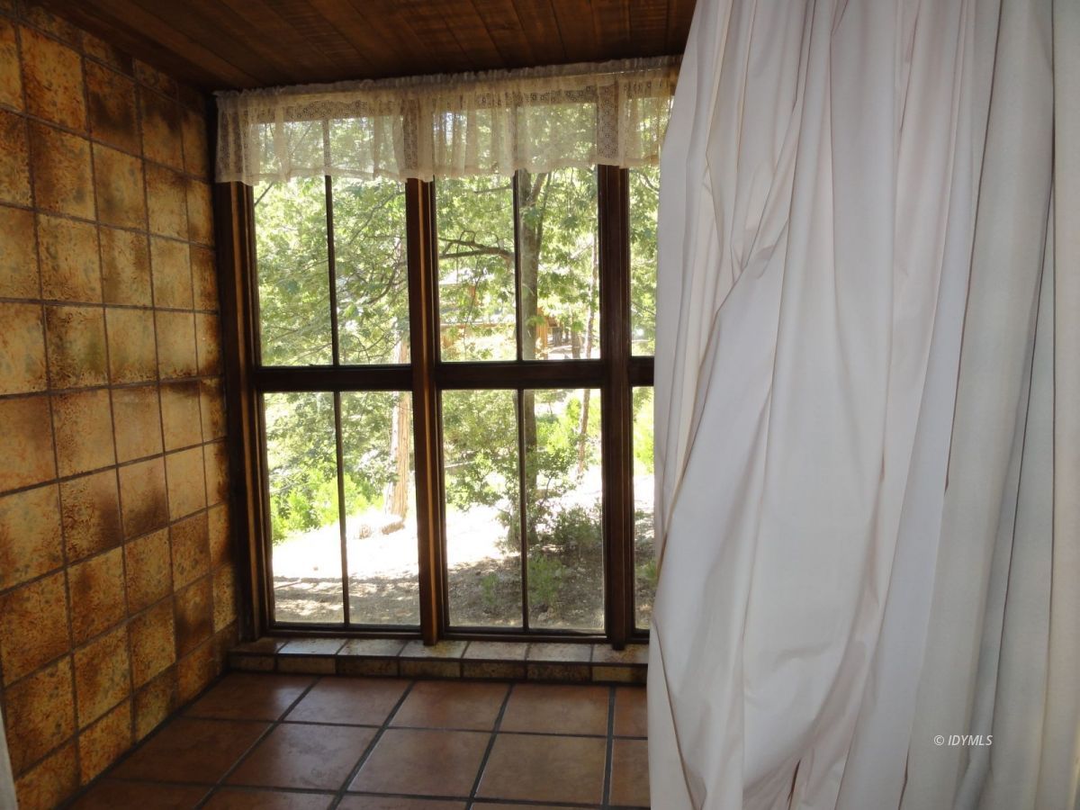 24945 Fern Valley Road Idyllwild, CA 92549 - Photo 18 of 28 a view of a room with window