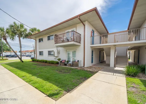 $300,000 | 2100 West Beach Drive, Unit J201, Panama City, FL 32401