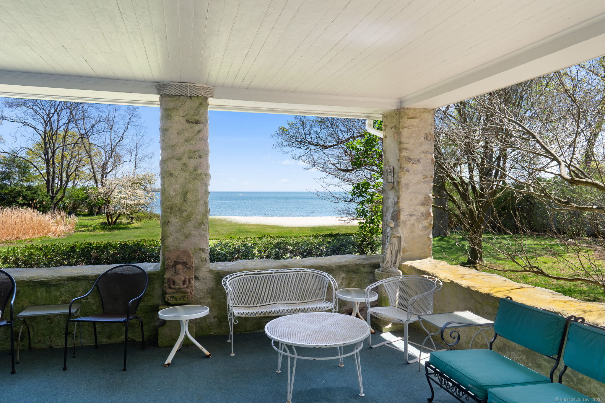 86 Wallacks Drive Stamford, CT 06902 - Photo 14 of 39