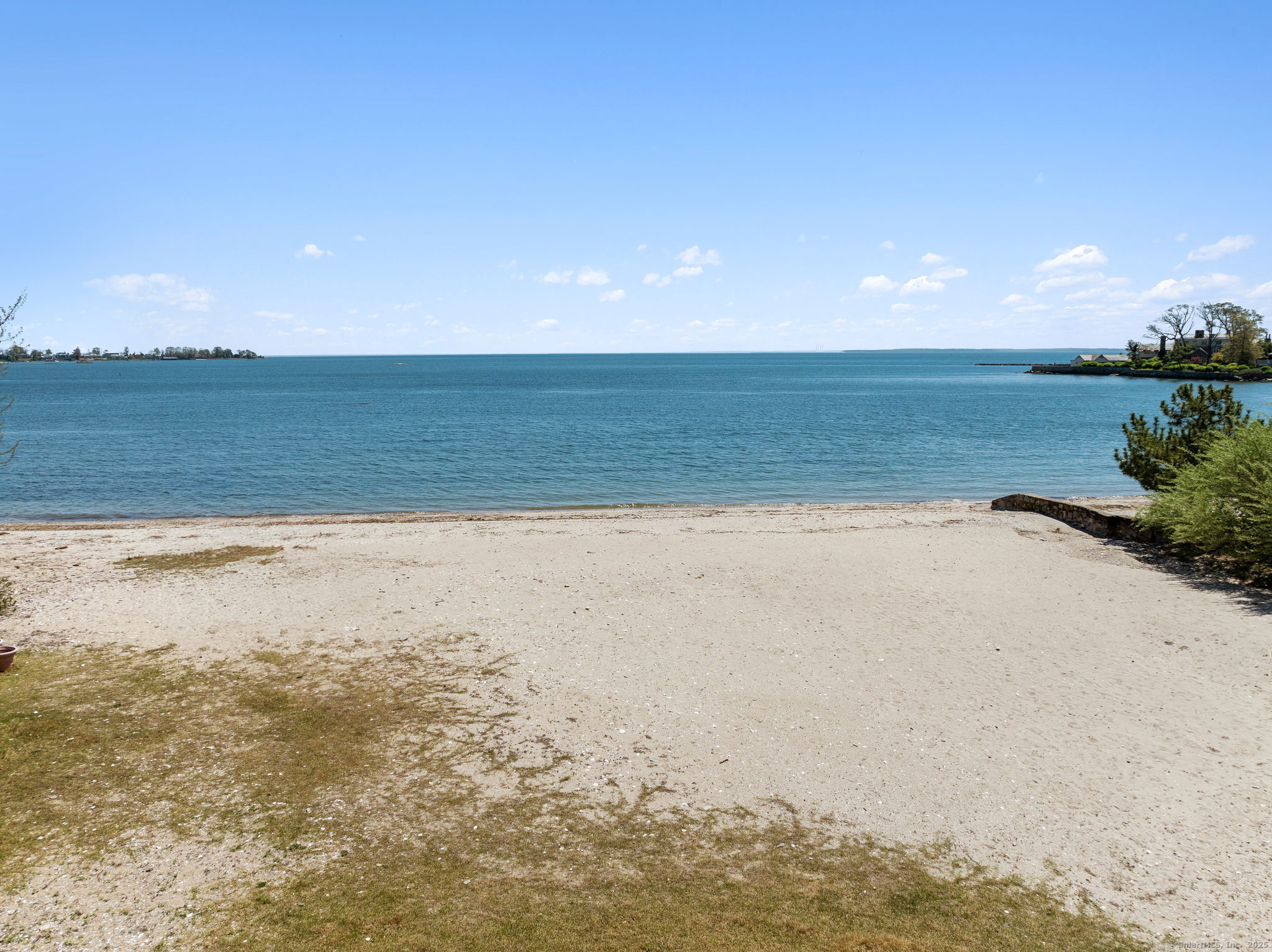 86 Wallacks Drive Stamford, CT 06902 - Photo 21 of 39