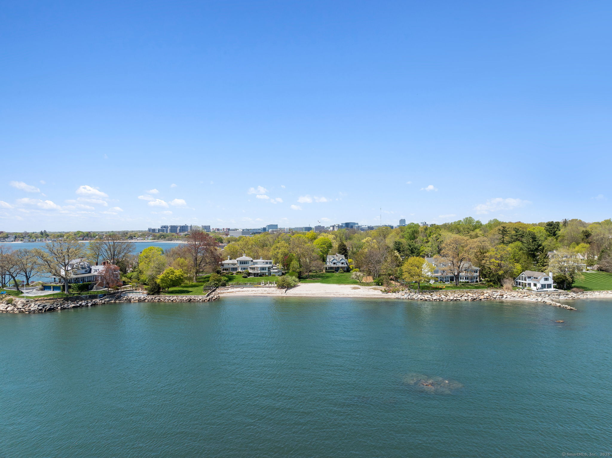 86 Wallacks Drive Stamford, CT 06902 - Photo 26 of 39