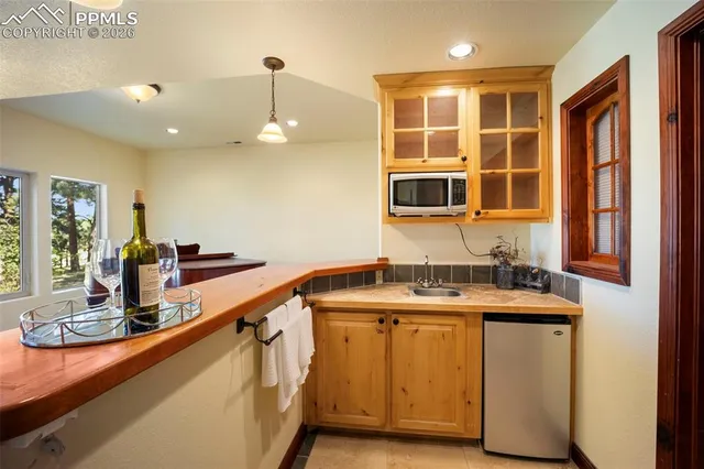 $1,000,000 | 18525 Glenthorne Lane, Monument, CO 80132