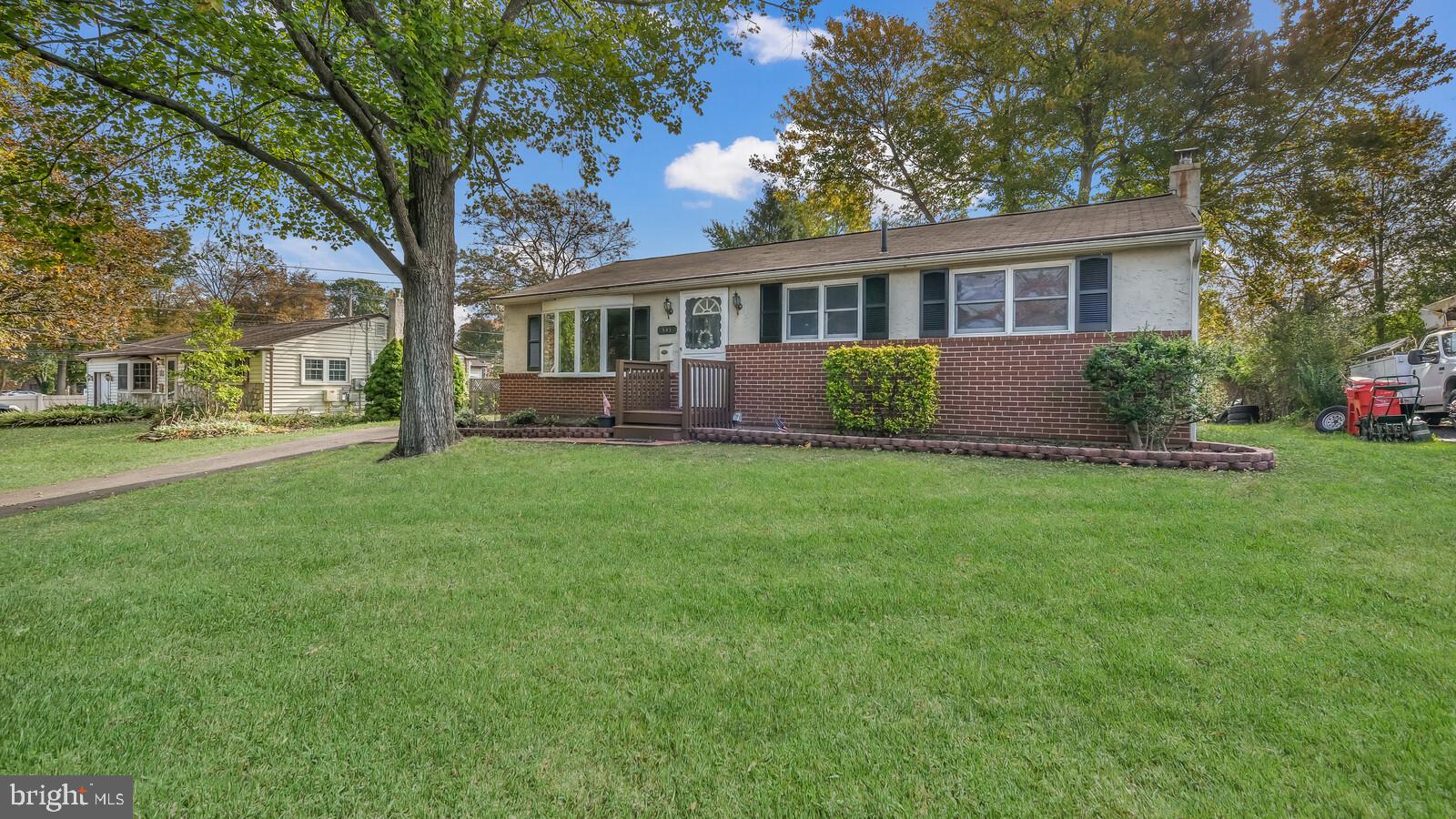 543 Valley Road Warminster, PA 18974 - Photo 3 of 29