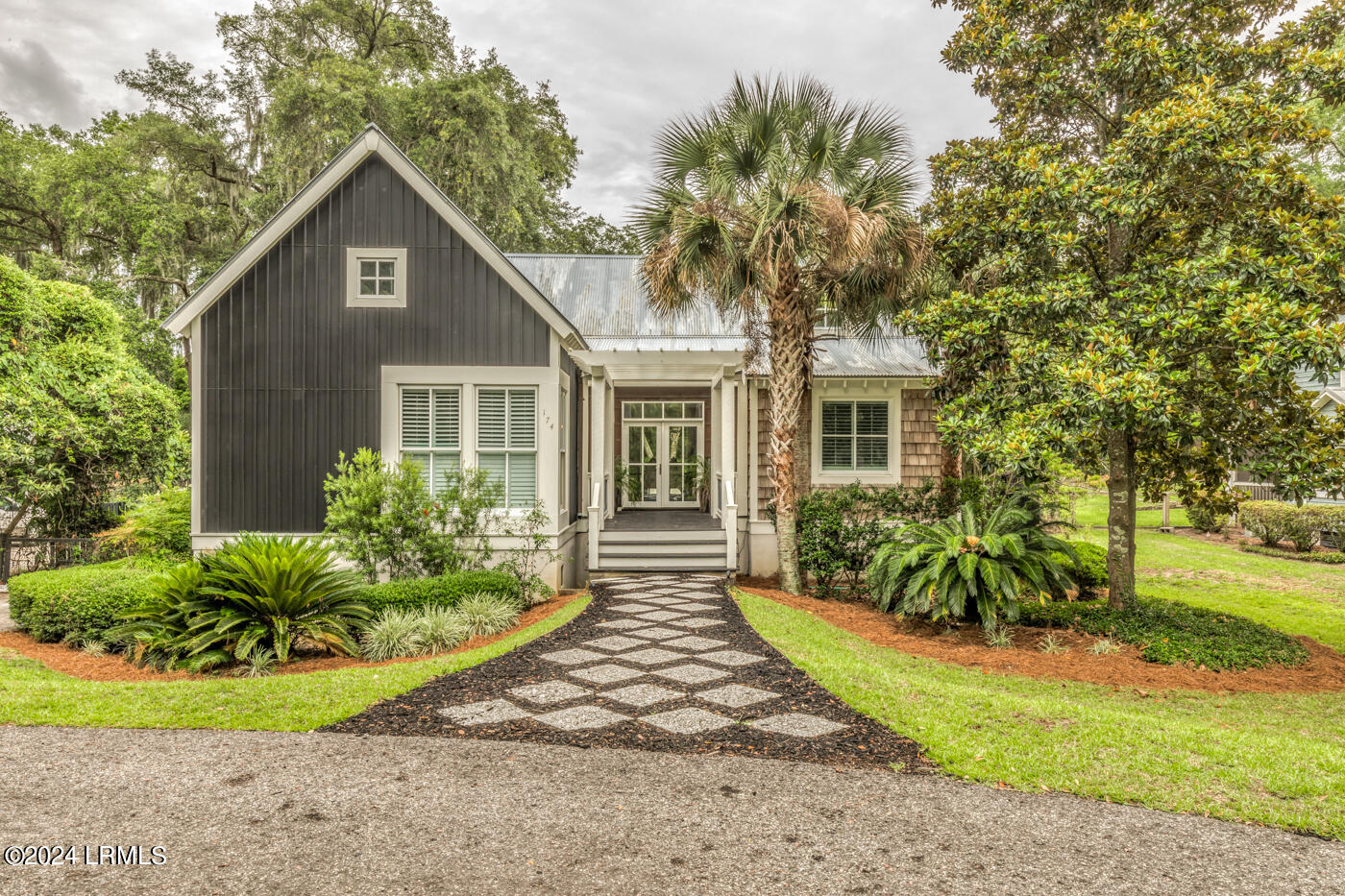 174 Spanish Point Drive Beaufort, SC 29902 - Photo 3 of 49 7S1A3362