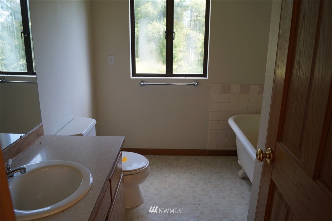 278 Lund Road Cosmopolis, WA 98537 - Photo 11 of 23 Gallery Image 11