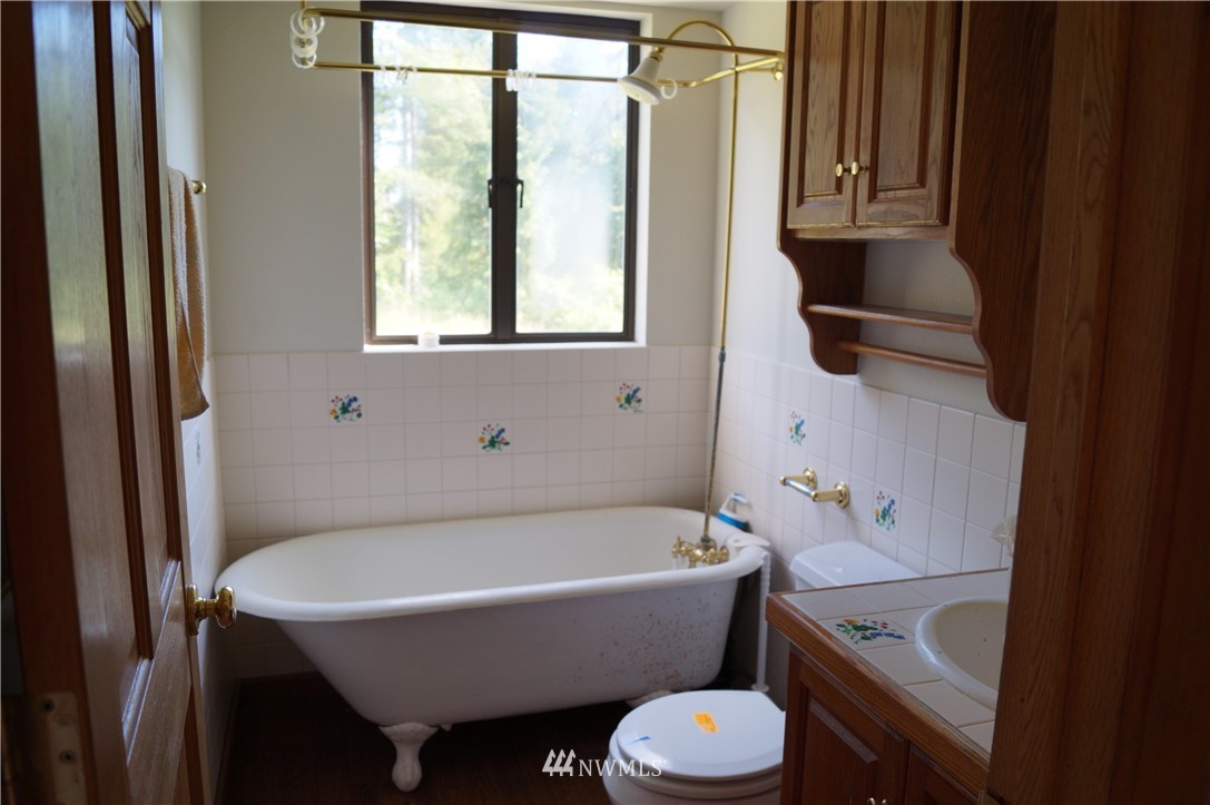 278 Lund Road Cosmopolis, WA 98537 - Photo 12 of 23 Gallery Image 12