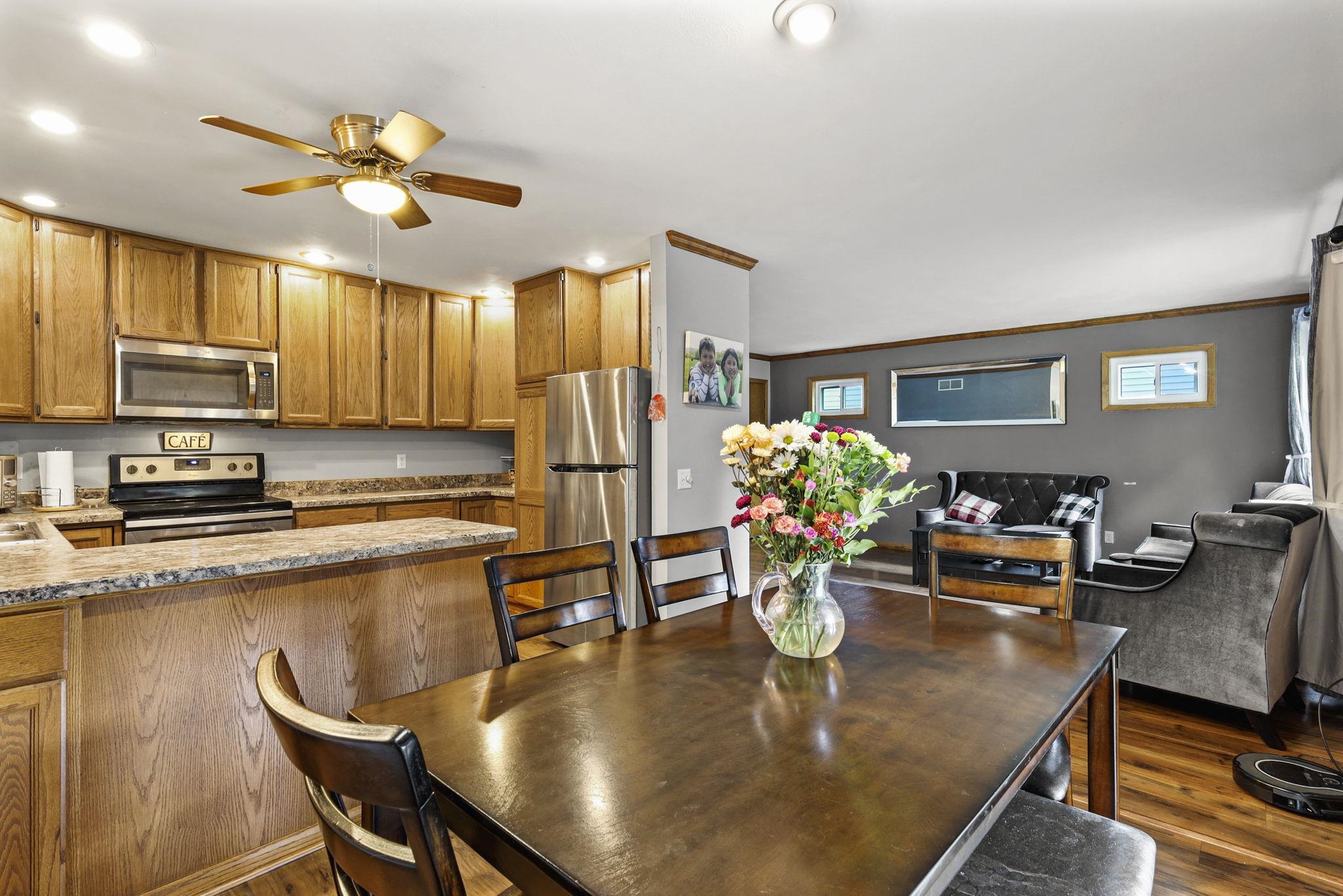 230 Whitetail Drive Sun Prairie, WI 53590 - Photo 14 of 36