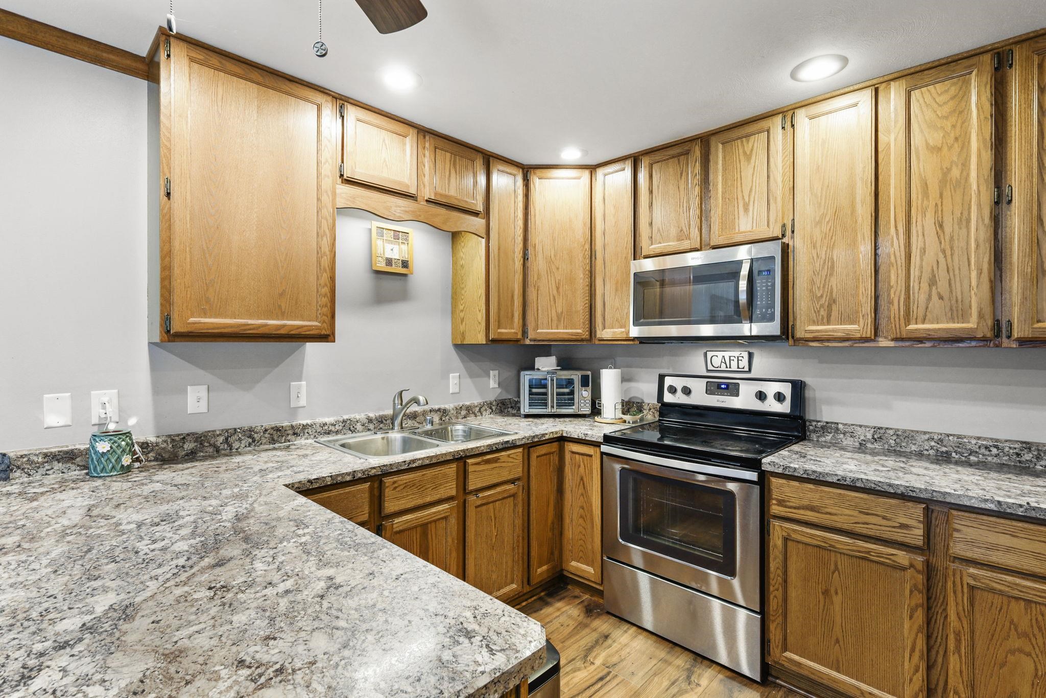 230 Whitetail Drive Sun Prairie, WI 53590 - Photo 17 of 36