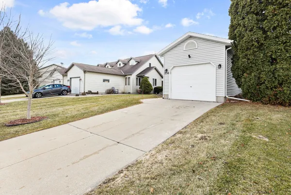 $320,000 | 230 Whitetail Drive, Sun Prairie, WI 53590