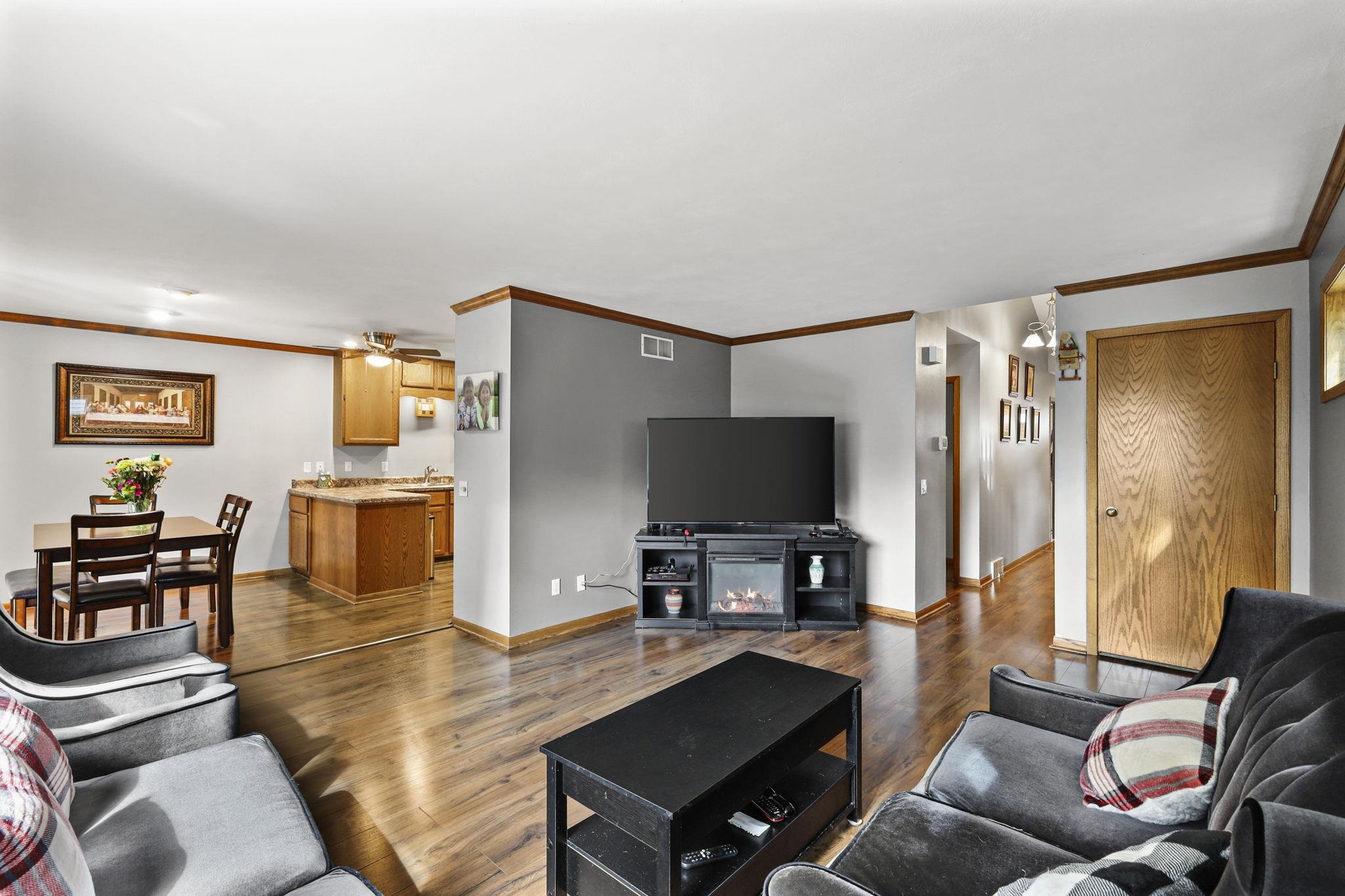 230 Whitetail Drive Sun Prairie, WI 53590 - Photo 10 of 36