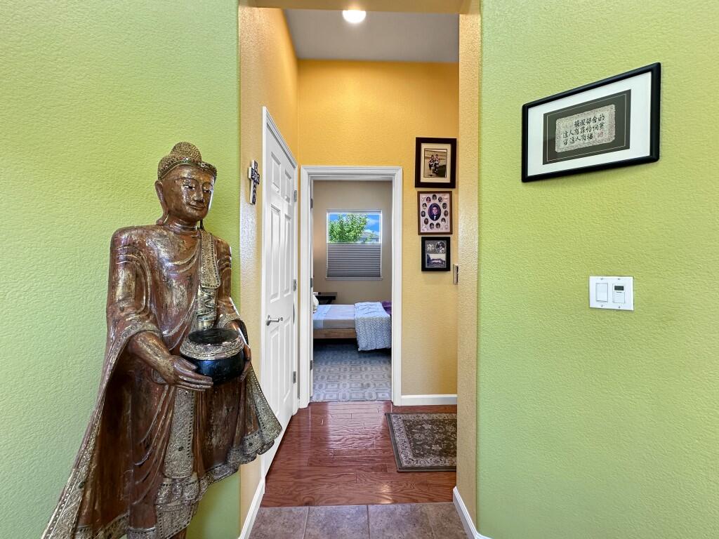 10555 Hampton Creek Drive Reno, NV 89521 - Photo 29 of 50 a hallway with a couch
