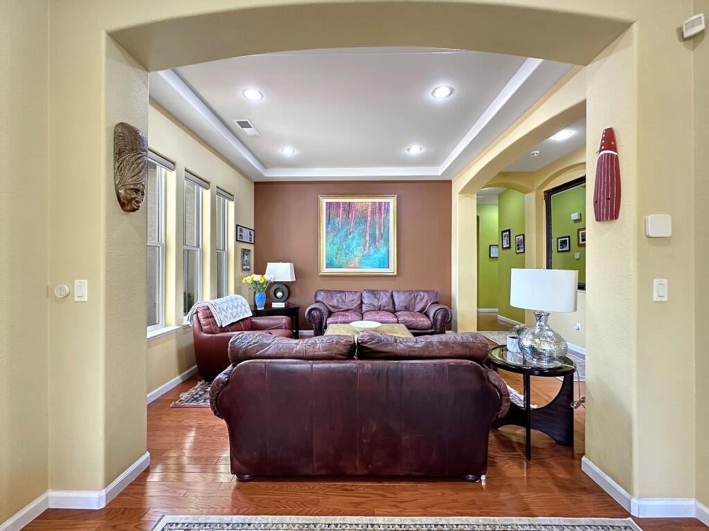 10555 Hampton Creek Drive Reno, NV 89521 - Photo 6 of 50 a living room with furniture