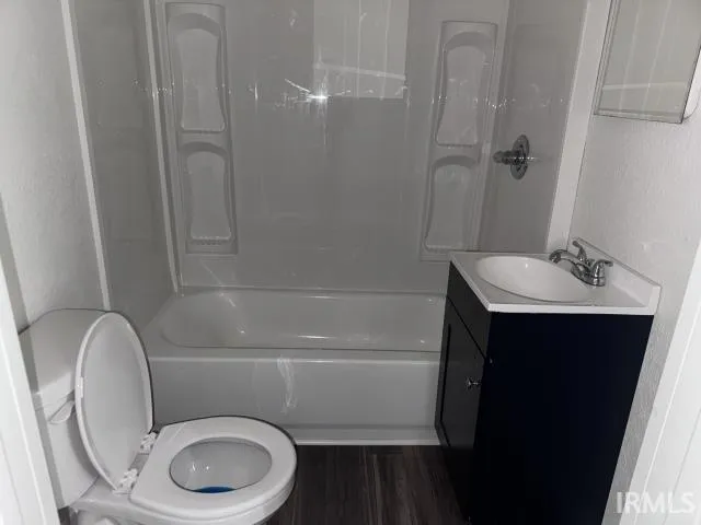 $675 | 740 East State Street, Albany, IN 47320