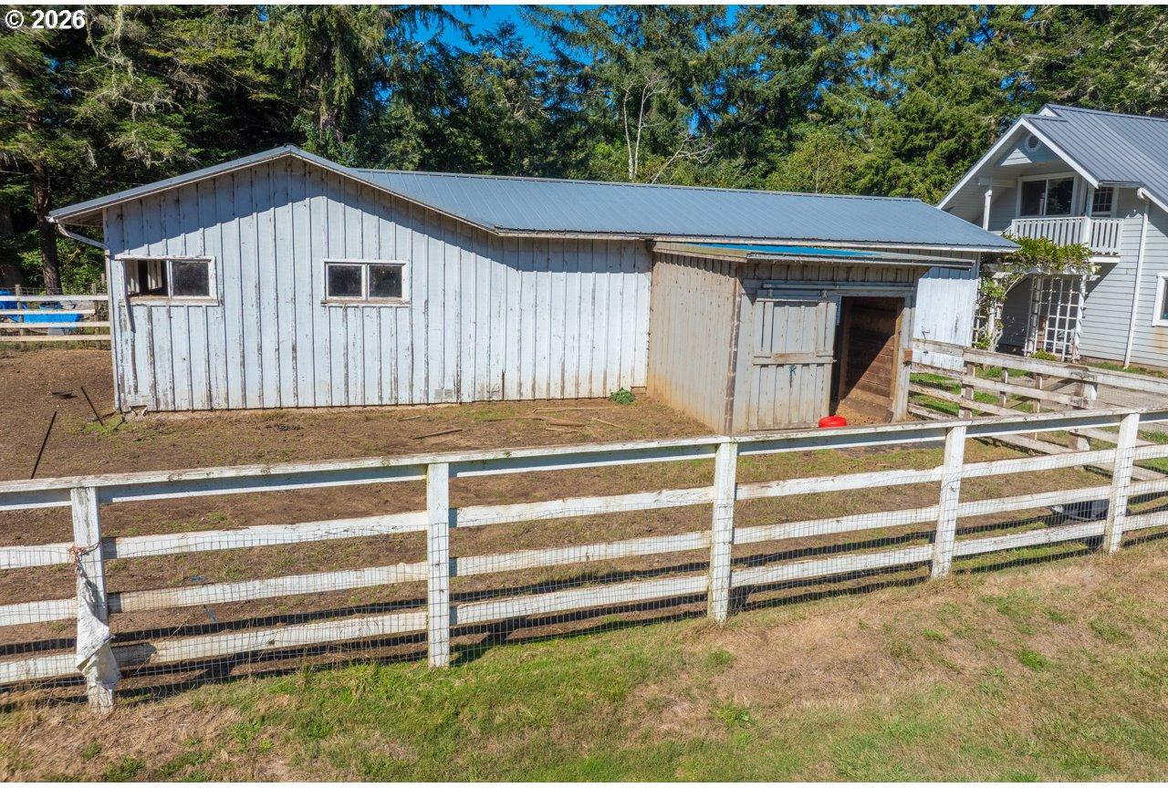 56008 Spring Creek Road Bandon, OR 97411 - Photo 18 of 30 Gallery Image 18
