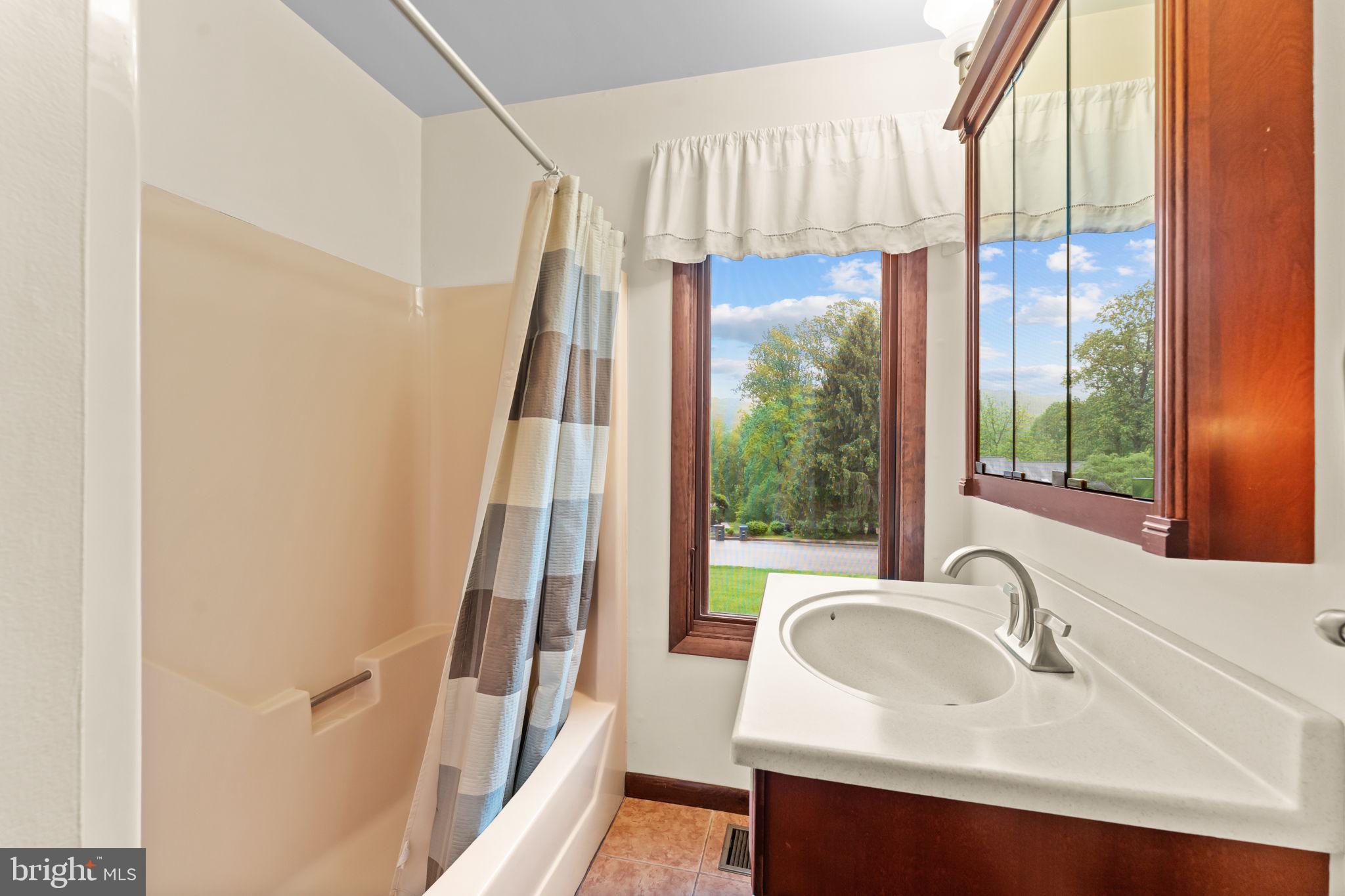 4 Fox Ridge Road Glenmoore, PA 19343 - Photo 29 of 47 Gallery Image 29