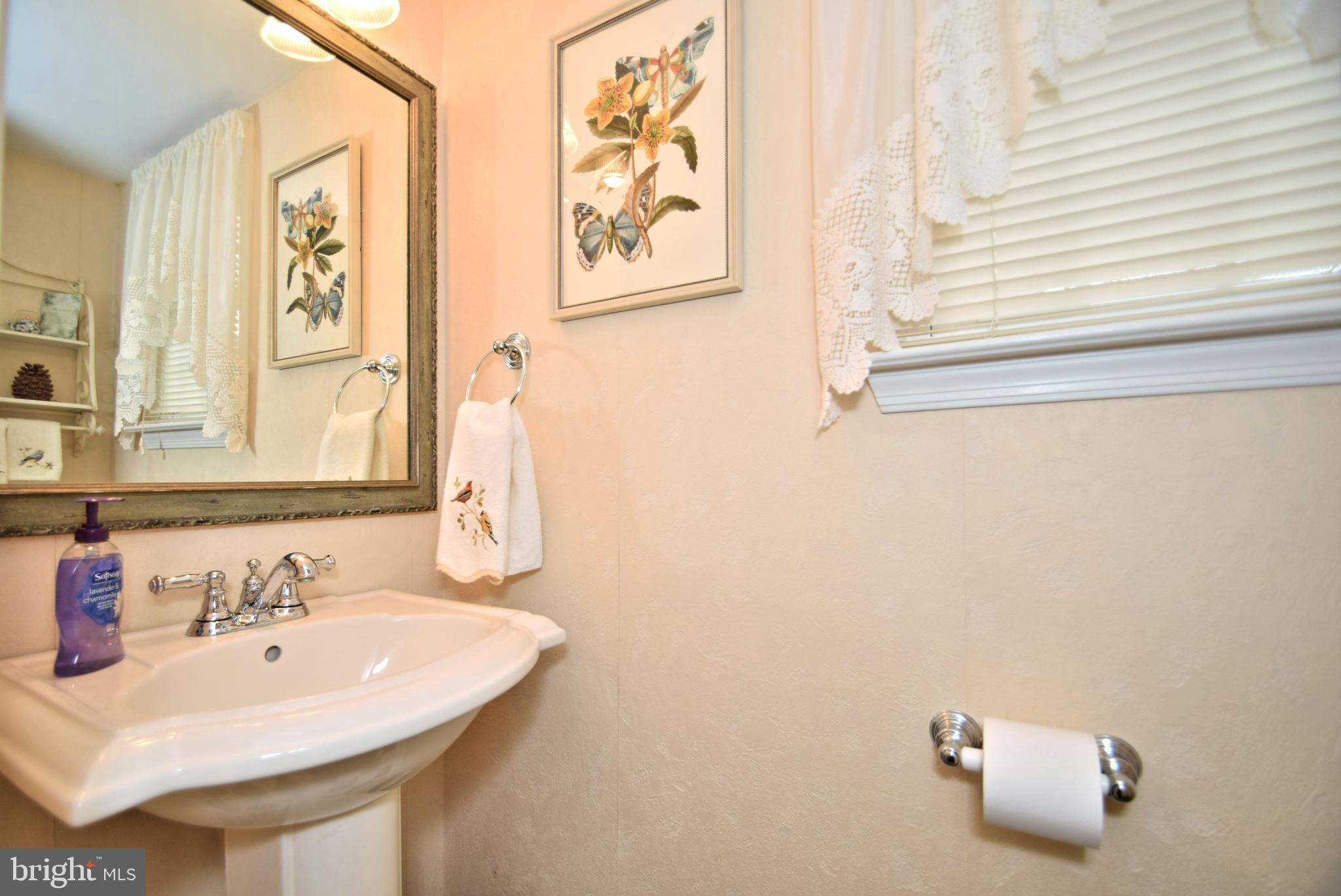 209 Twining Road Lansdale, PA 19446 - Photo 27 of 54 Gallery Image 27